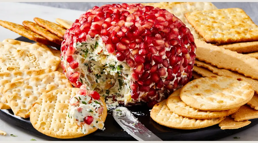 Cheese Ball Recipes for Holidays Everyone Will Love